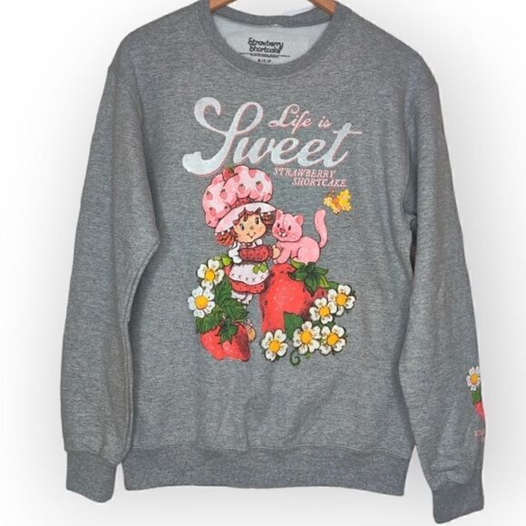 Strawberry Shortcake Life is Sweet Gray pull over‎ crewneck Sweatshirt sz large - Picture 1 of 8